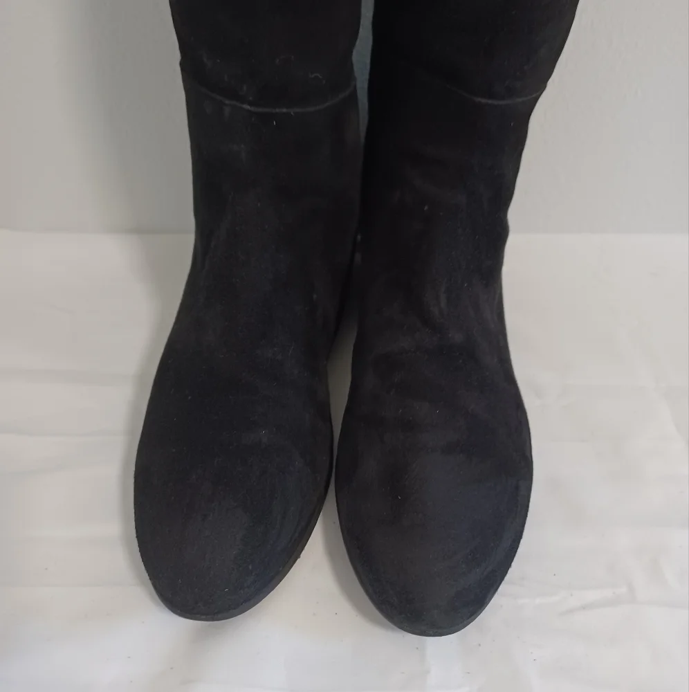 Stuart Weitzman Tall black suede boots size 9M MADE IN SPAIN - Picture 2 of 15